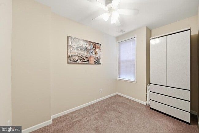 Building Photo - 3006 S Smedley St