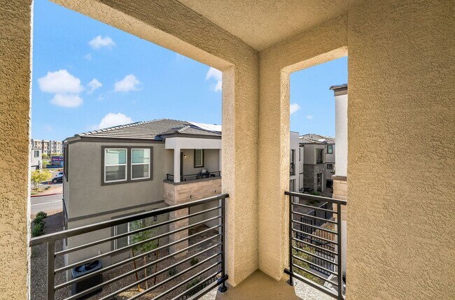 Building Photo - Modern Cadence Townhome with Open-Concept Living & Energy-Efficient Features!