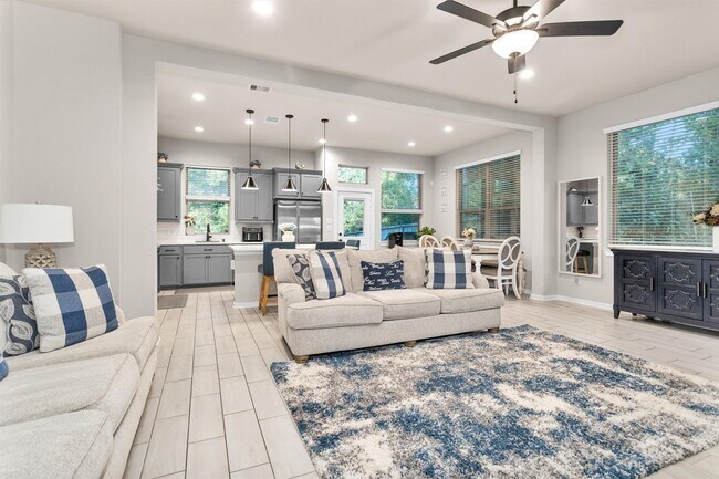 Building Photo - 579 Longleaf Pine Dr