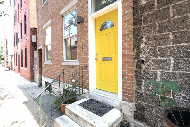 Building Photo - 1131 N 4th St