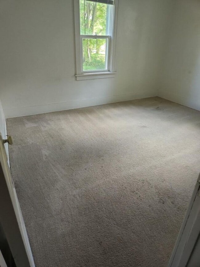 Primary Photo - 527 S Michigan Ave