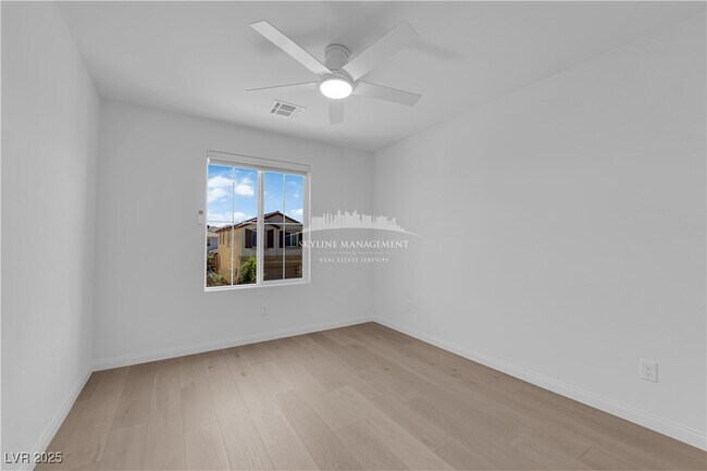 Building Photo - 4066 Painted Lady Ave