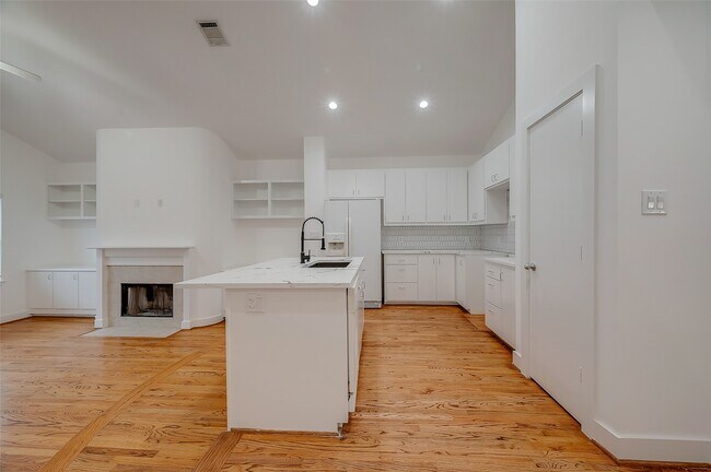 Building Photo - 9830 Cynthia Ann Ct