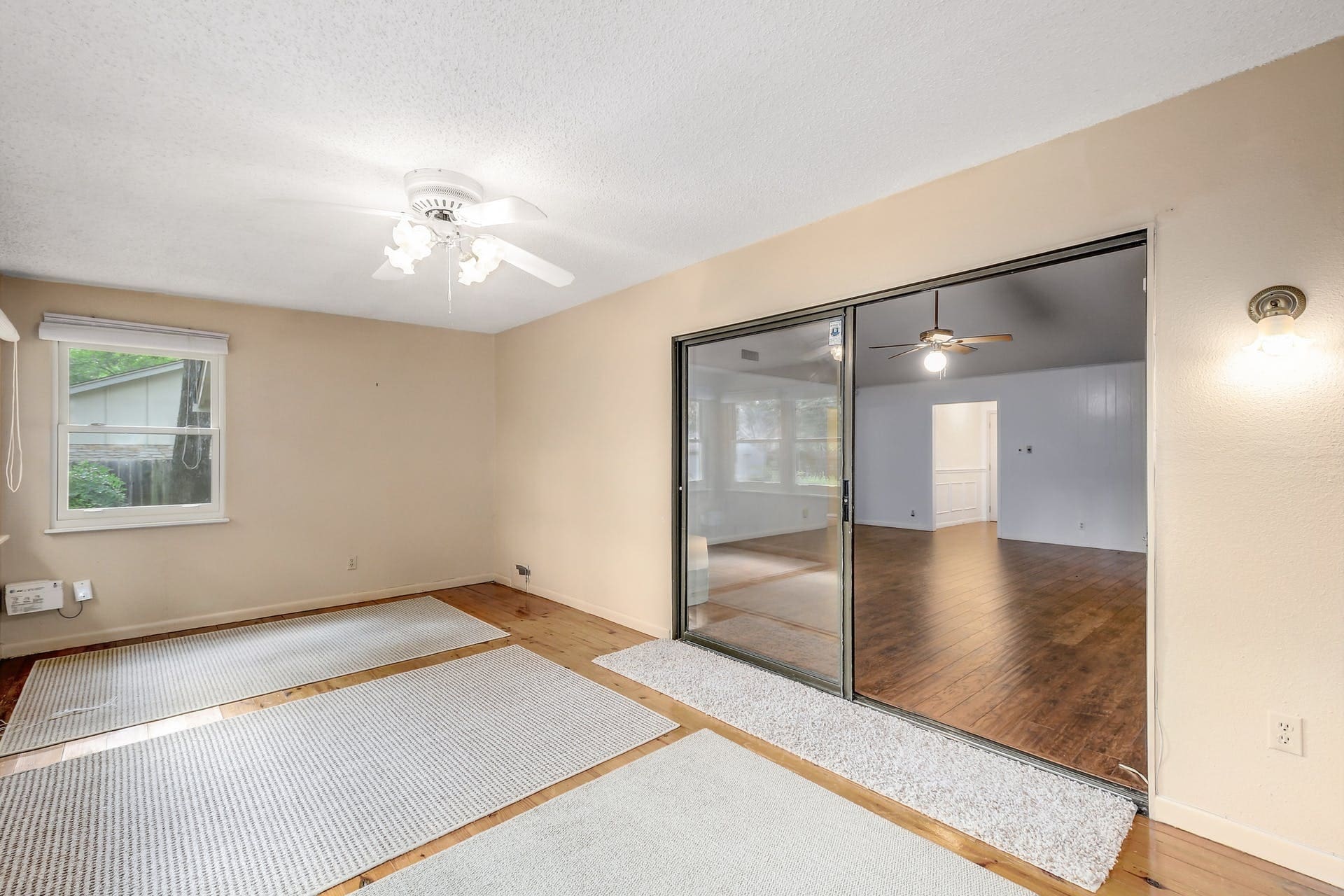 Building Photo - 4802 Gerona Dr
