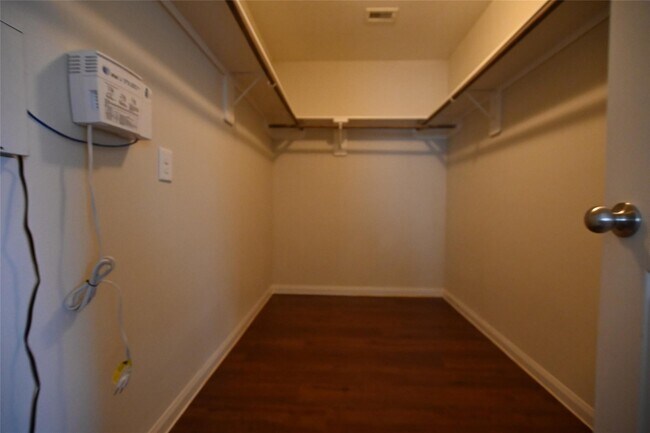Building Photo - 15431 Bammel Oaks Ct