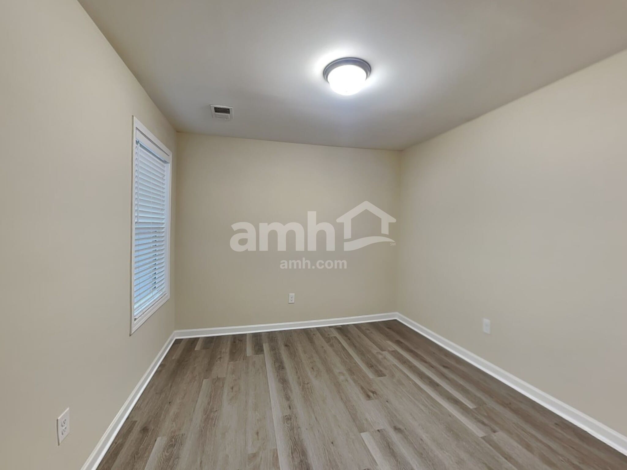 Building Photo - 507 Round Rock Trl