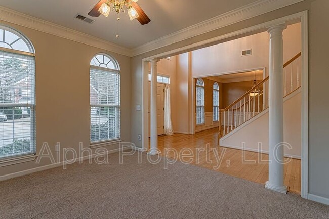 Building Photo - 1205 Carriage Park Cir