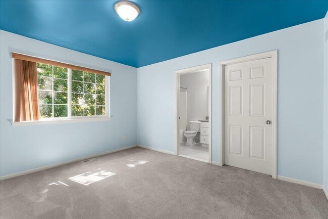 Building Photo - 41784 Glade Rd