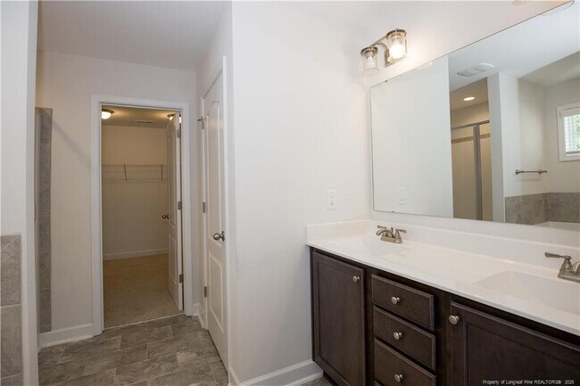 Building Photo - 1170 Camellia Dr