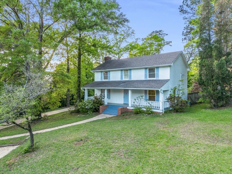 Primary Photo - 1609 Chickasaw Dr