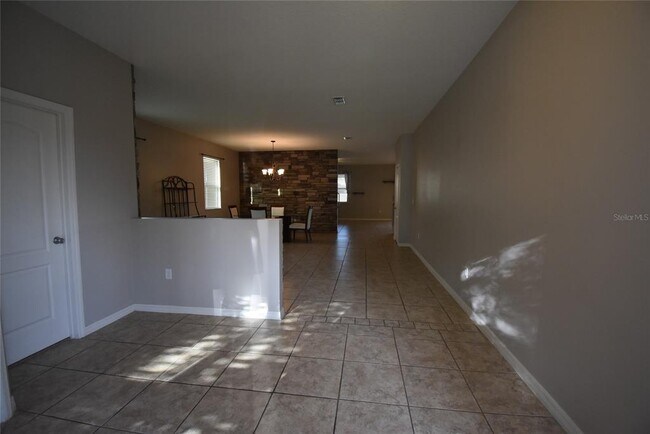 Building Photo - 13008 Sawgrass Pine Cir