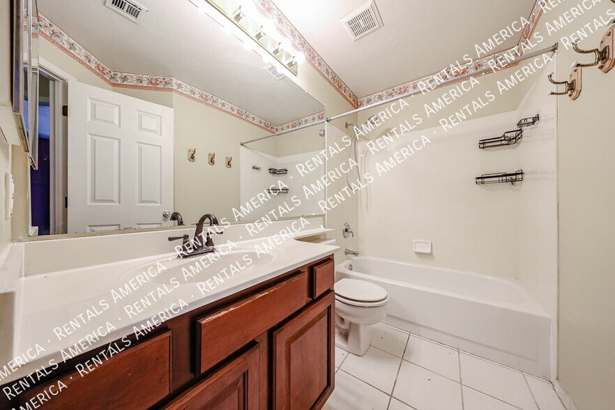 Building Photo - 2127 E Nighthawk Wy