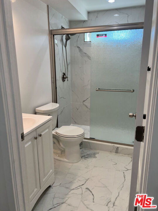 Building Photo - 7718 N Glenoaks Blvd