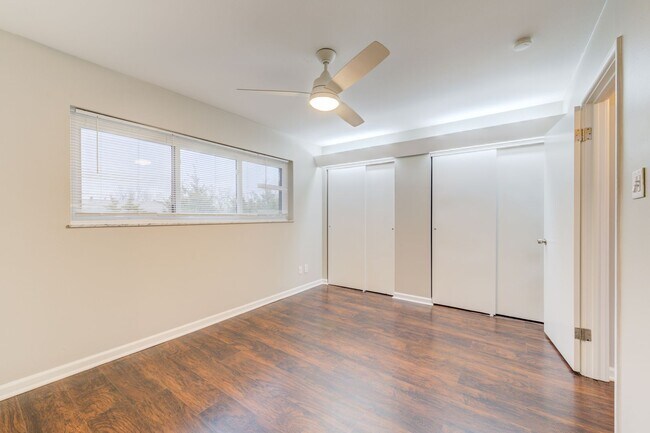 Building Photo - Heartwoods Manor