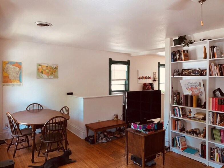 Building Photo - 817 E Johnson St