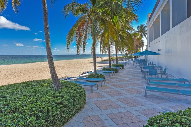 Building Photo - 4280 Galt Ocean Dr