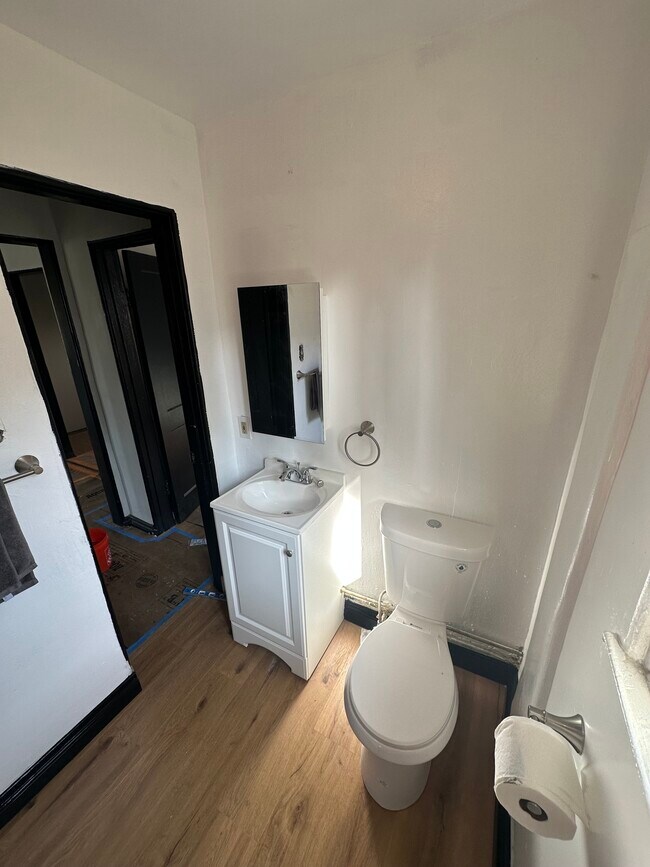 Remodeled restroom - 2795 Pleasant St