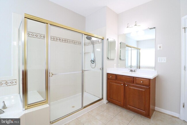 Building Photo - 22078 Vantage Pointe Pl