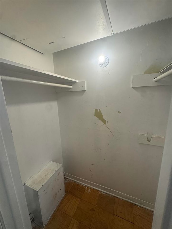 Building Photo - 3726 Bowling Ln