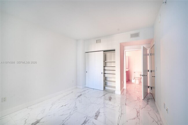 Building Photo - 16385 Biscayne Blvd