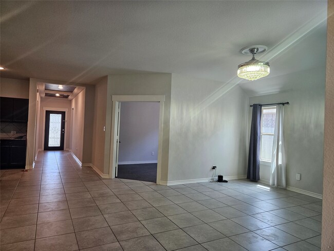 Building Photo - 2833 Bretton Woods Dr