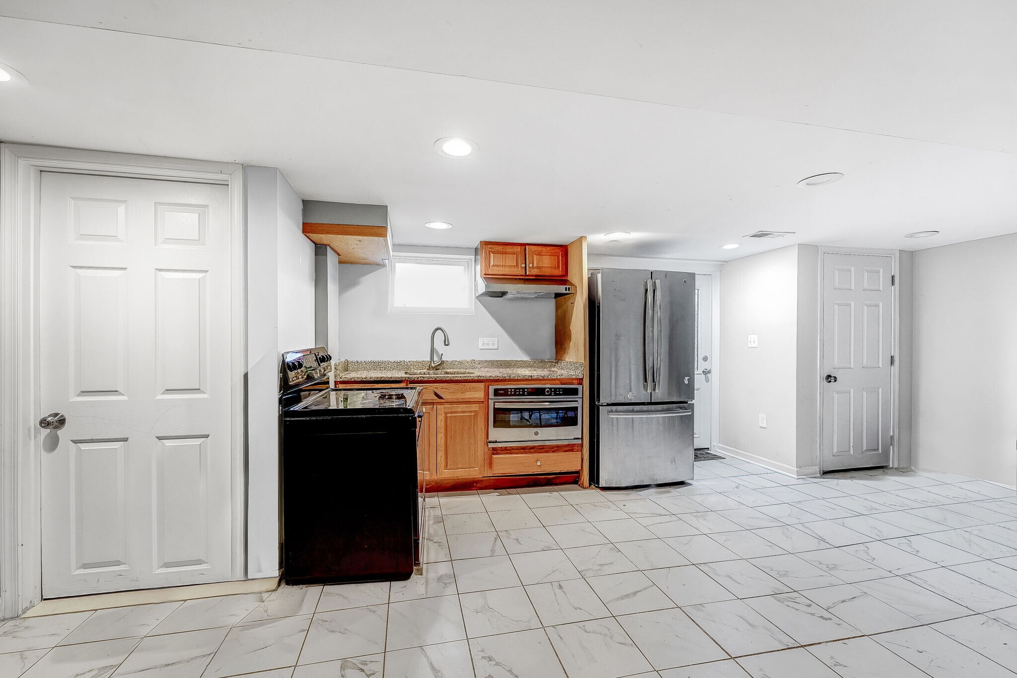 Building Photo - 715 N George Mason Dr