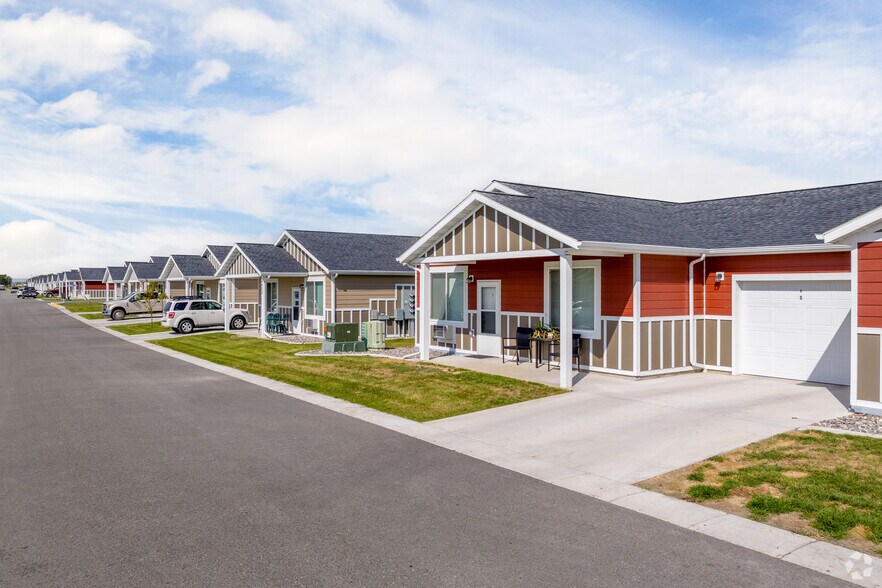 Exterior - March Madness Patio Home Apartments