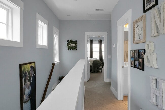 Building Photo - 337 Watergrass St