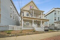 Building Photo - 1119 Stratford Ave