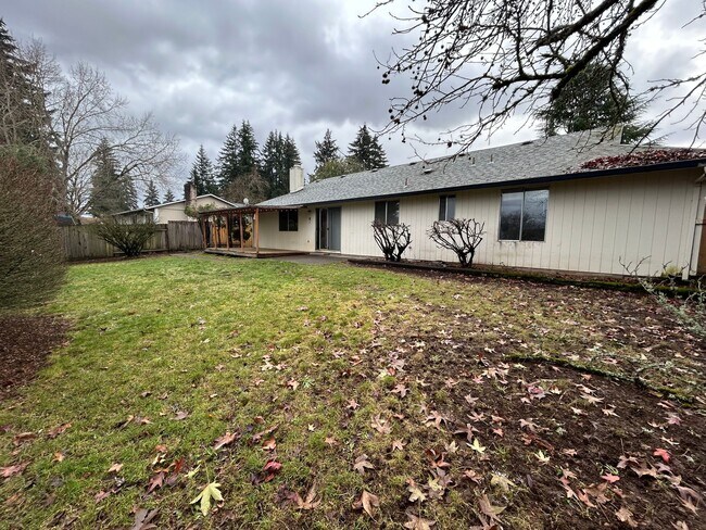 Building Photo - Burnt Bridge Creek Neighborhood