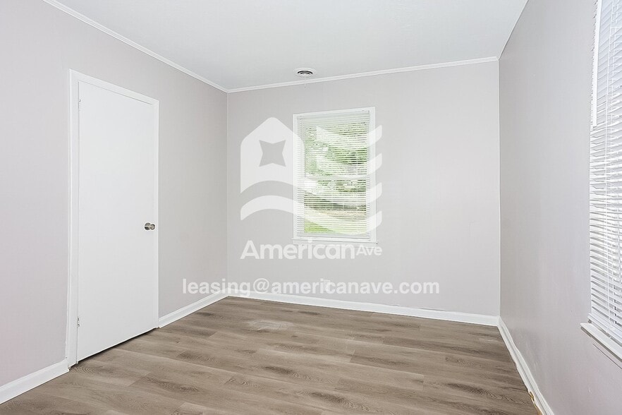 Building Photo - 2152 Bayvale Rd