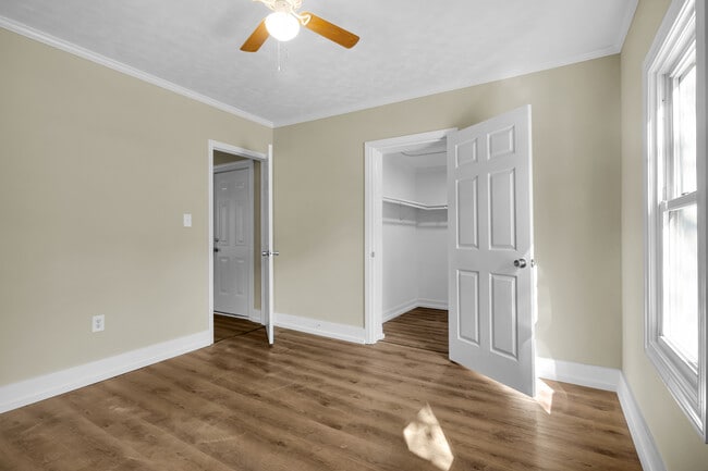 Building Photo - 1707 Asheville St