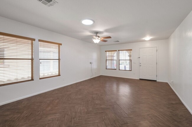 Building Photo - SPACIOUS 3 Bed 2 Bath Gilbert Home!!!