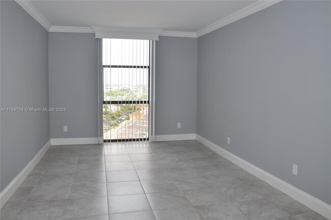 Building Photo - 13499 Biscayne Blvd