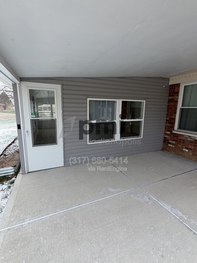 Building Photo - 635 Phaeton Pl