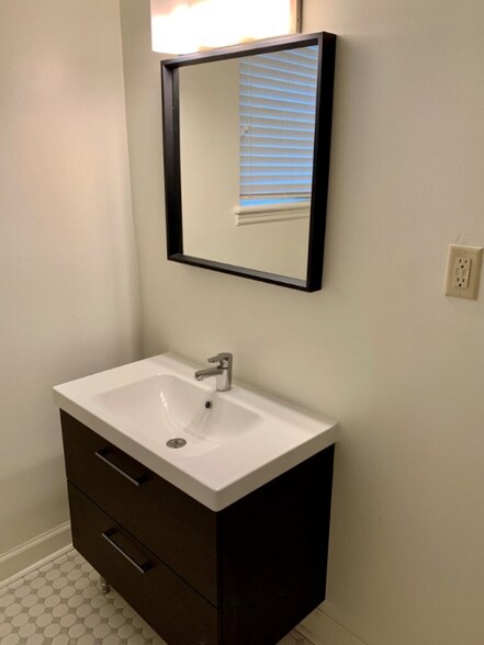 Building Photo - 1717 S Louisiana St