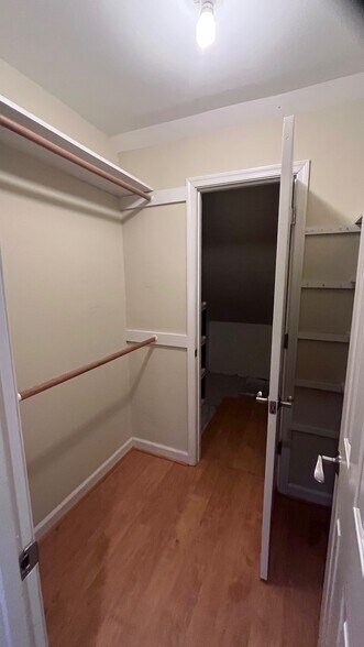 Closet - 305 Archers Mead