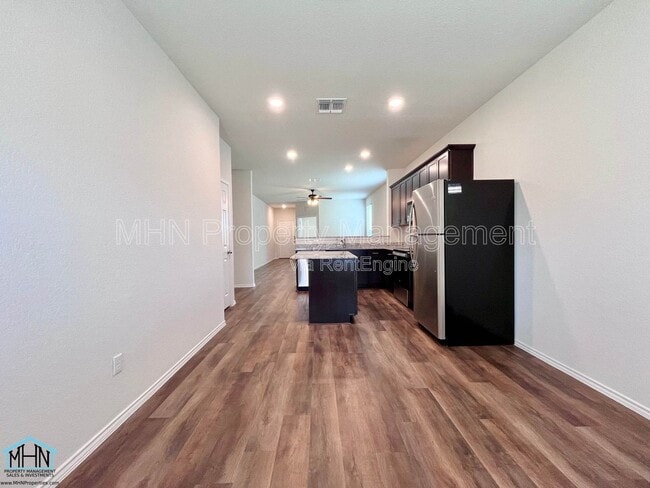 Building Photo - 4105 Paddock Trl