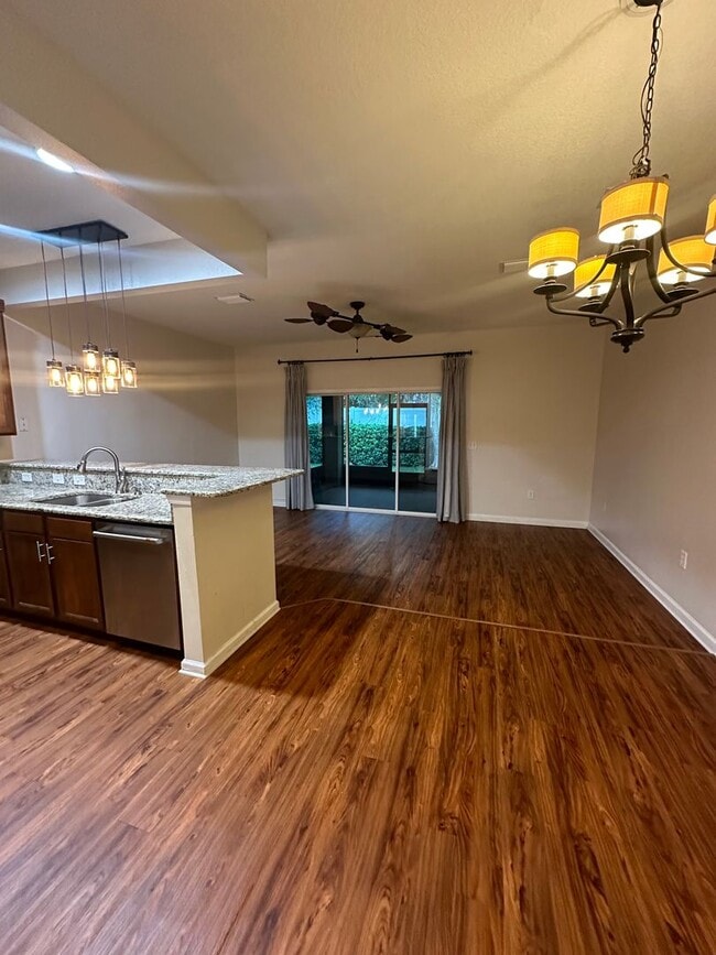 Building Photo - Verano at Bartram Park, Townhouse in Popul...