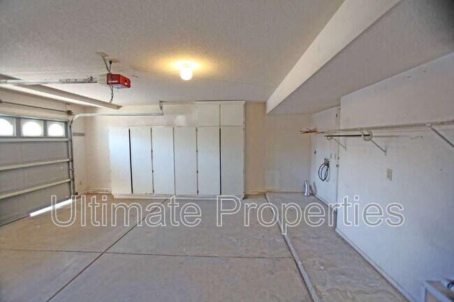 Building Photo - 4645 N 99th Dr