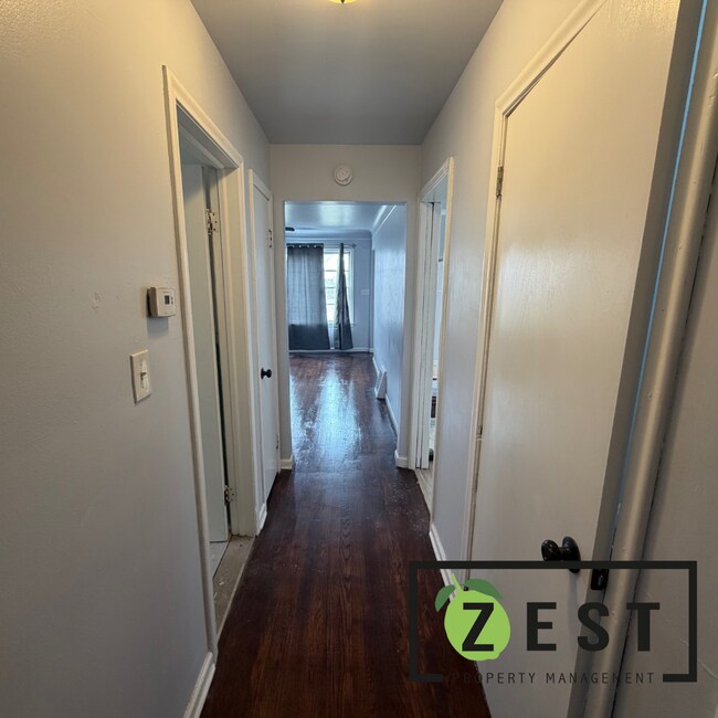 Building Photo - OPEN HOUSE- 4/11! 1PM-130PM! Amazing 3 Bedroom 1 Bathroom - $1,225.00