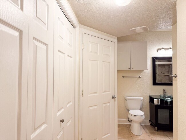 Building Photo - The Grande Downtown - One bedroom one bath...