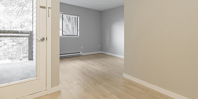 Building Photo - 2037 Walnut St