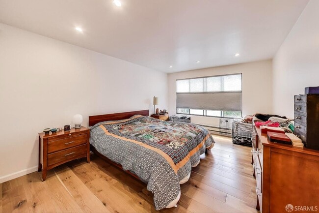 Building Photo - 208 N Lake Merced Hills