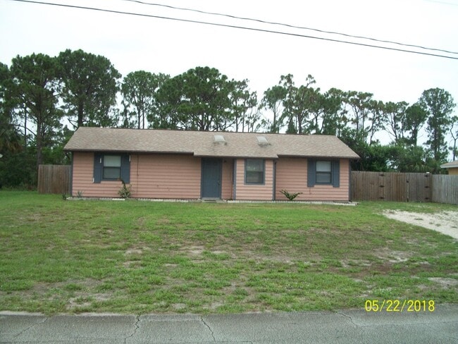 Primary Photo - 4910 Greenhill St