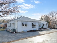 Building Photo - 5814-16