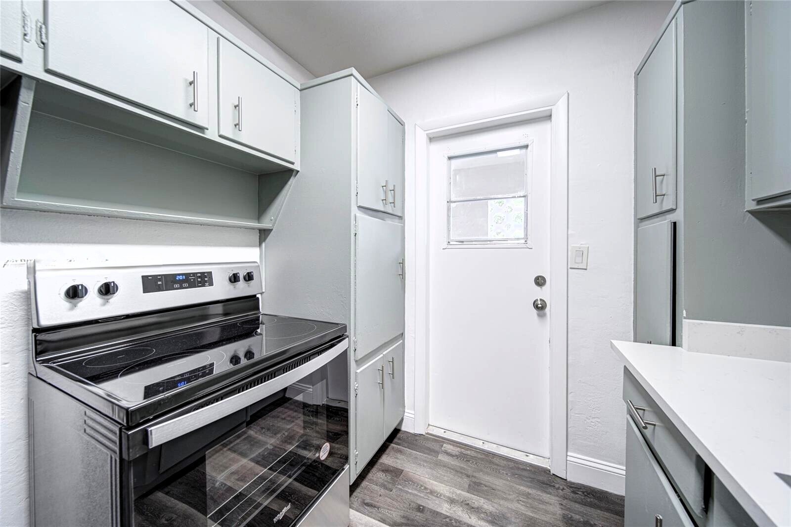Building Photo - 6565 Santona St