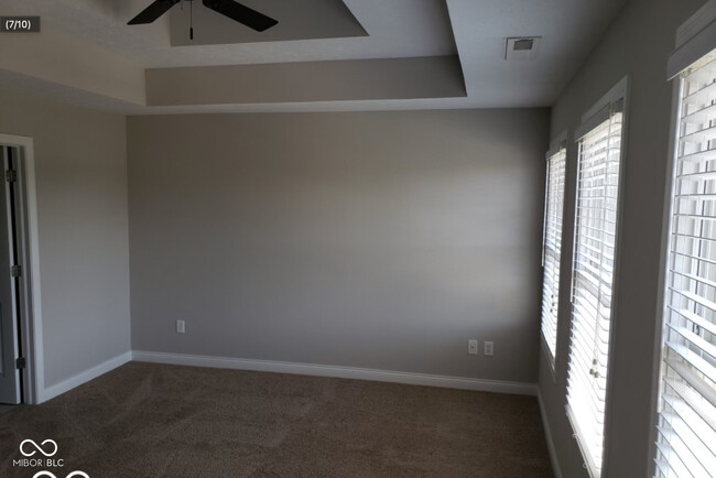Building Photo - 13640 Whitten Dr N