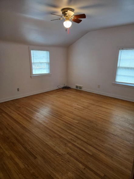 Building Photo - 481 Onondaga St