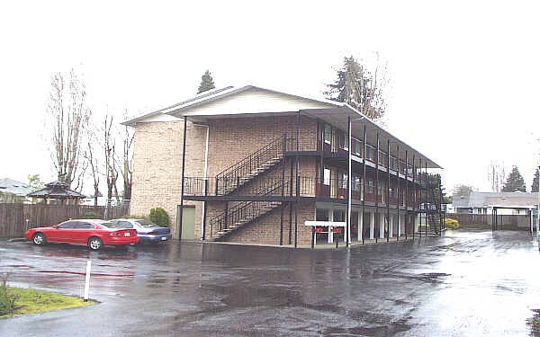 Building Photo - 2605 T St